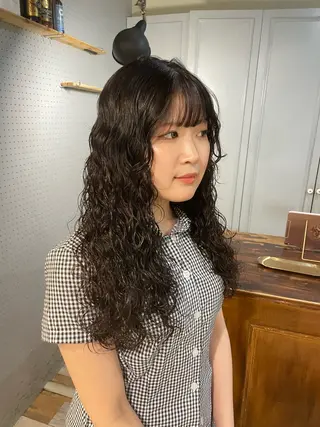 ロング カラー パーマ 🤩噂のMr.髪ポジ ティブ®️yu🤩のヘアスタイル