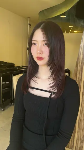 セミロング レイヤーカット/ 艶カラー/YUKAのヘアスタイル
