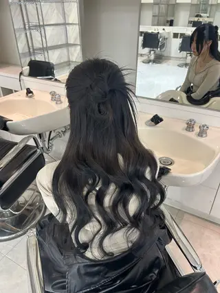 ロング ヘアアレンジ ❤︎REIKA❤︎ ブリーチなしWカラーのヘアスタイル