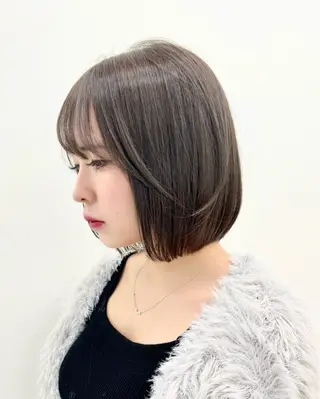 ショート カラー ヘアアレンジ 縮毛矯正🤍 ボブ/ HIKARIのヘアスタイル