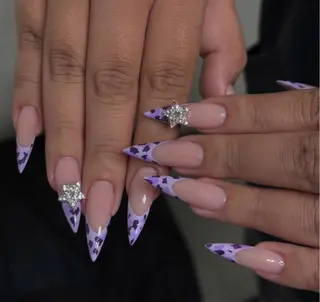 ネイル Pure&Rich Nailのネイルデザイン