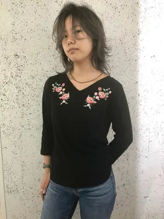 ミディアム カラー KOOKI スティードトーキョーのヘアスタイル