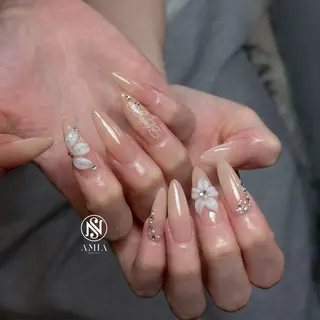 ロング 🌟AMIA BEAUTY🌟のネイルデザイン