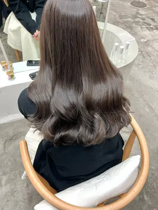セミロング カラー 透明感，髪質改善の プロ☝🏻前田俊樹✨のヘアスタイル