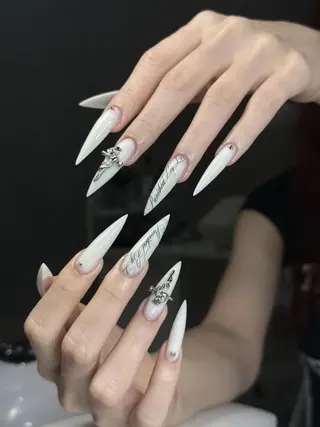 ロング T&D NailSalonのネイルデザイン