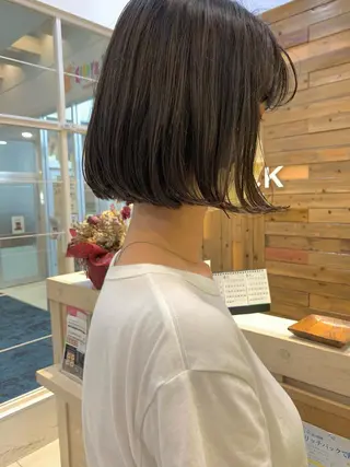 ショート カラー 黒田瀬奈/ボブ まろやかベージュのヘアスタイル