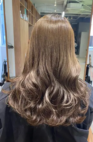 セミロング カラー 似合わせレイヤー 阿波座/ふじむらのヘアスタイル