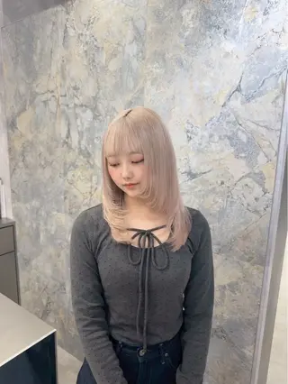 カラー 齊藤 千隼のヘアスタイル