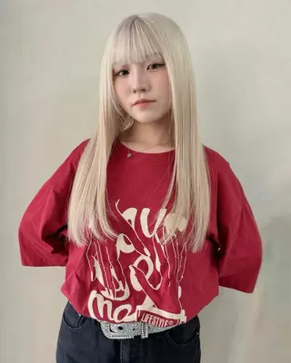 ロング 長谷川 日南のヘアスタイル