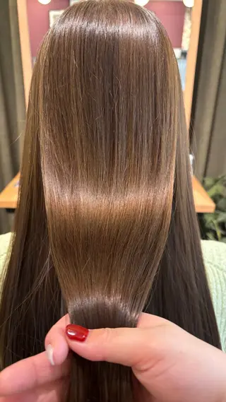 ロング 平出 千尋のヘアスタイル