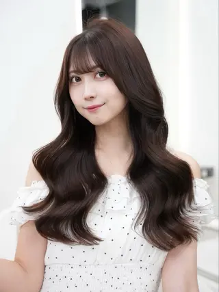 セミロング カラー ヘアアレンジ 韓国艶カラー🇰🇷 EWA💙のヘアスタイル