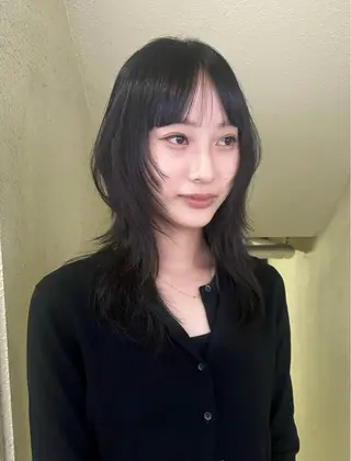 セミロング レイヤーカット ＆ハッシュカット✂️のヘアスタイル