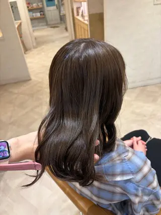 ミディアム 小川 ルミナのヘアスタイル