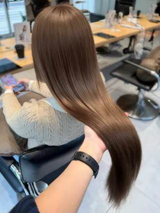 ロング カラー ミオ💎ショート 透ける暗髪のヘアスタイル