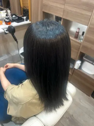 カラー 鈴木 里緒のヘアスタイル