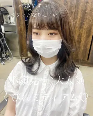 ミディアム 岩崎 仁美のヘアスタイル