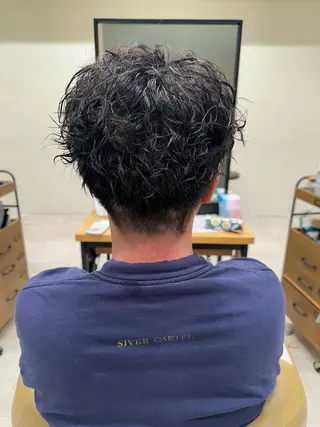 メンズ メンズカラー ハイトーン/虹歩のヘアスタイル