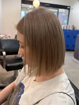 ショート カラー LUCK ユナのヘアスタイル