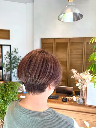 ショート 根本 沙耶香のヘアスタイル