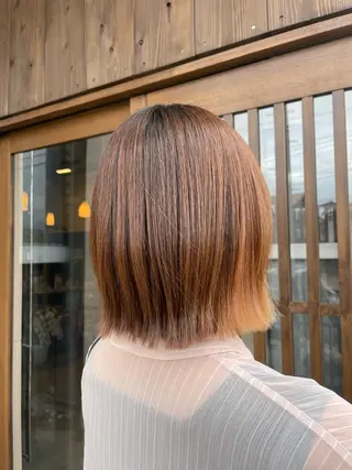ミディアム 青木 紗耶のヘアスタイル