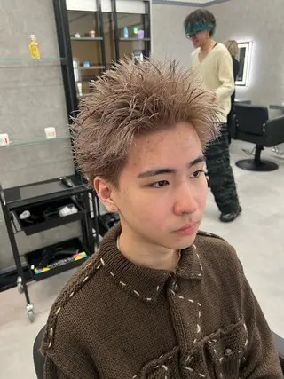 ショート カラー ヘアアレンジ メンズ スパイキーの鬼 ヒロムのヘアスタイル