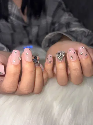 ネイル Nails by Akariのネイルデザイン