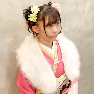 セミロング ヘアアレンジ カット スパのヘアスタイル