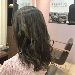 ミディアム 反橋 聖のヘアスタイル