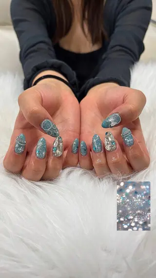 ネイル 杉﨑 ななみのネイルデザイン