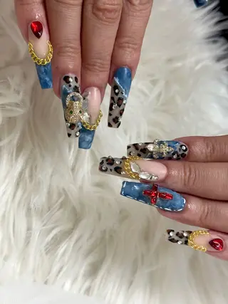 ネイル AOI💅🏾 LUCAS 千葉のネイルデザイン