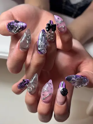 ネイル .unff サラ🦷のネイルデザイン