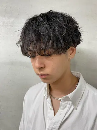 ショート メンズ 亀井隆汰/メンズ専門 パーマ/フェード可のヘアスタイル