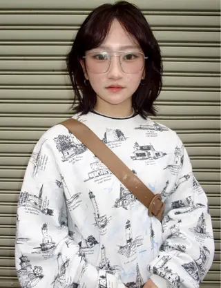 カラー MI KUのヘアスタイル