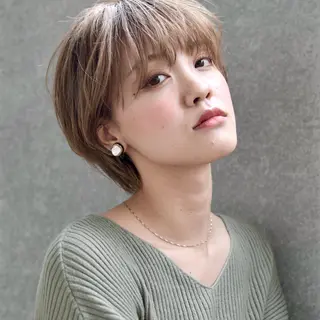 ショート カラー クスノキ ヤスタカのヘアスタイル