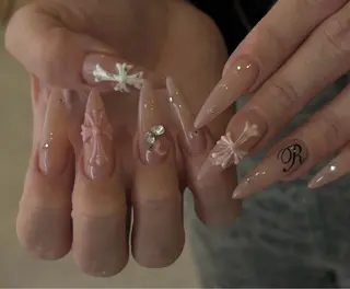 カラー NiJi Nailsのネイルデザイン