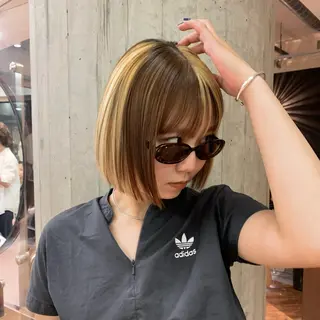 ショート カラー 渋谷ハイトーン pi-(ぴー)のヘアスタイル