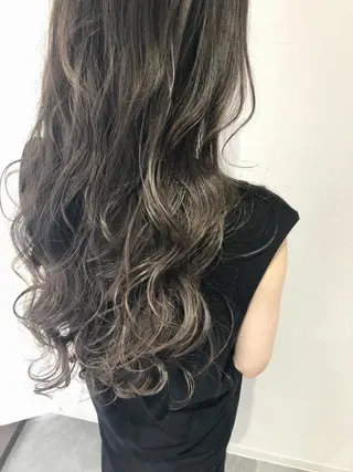 カラー 夜23時まで予約🉑 reverieあきらのヘアスタイル