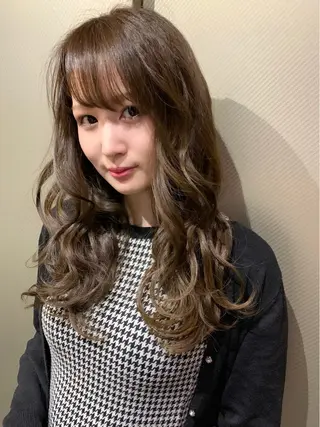 セミロング カラー パーマ Bianca 代表 硲 貴亮【東武練馬】のヘアスタイル