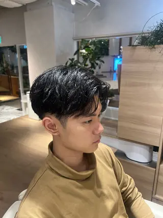 ショート パーマ メンズ 梅田茶屋町メンズ 専門美容師 山元一平のヘアスタイル