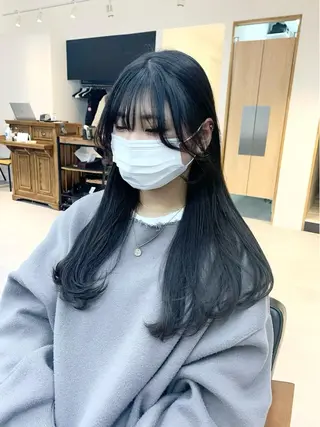 ロング カラー パーマ ヘアアレンジ メンズ キッズ ネイル マツエク・マツパ アイブロウ 似合せレイヤー／ 柔らか透明感カラーのヘアスタイル