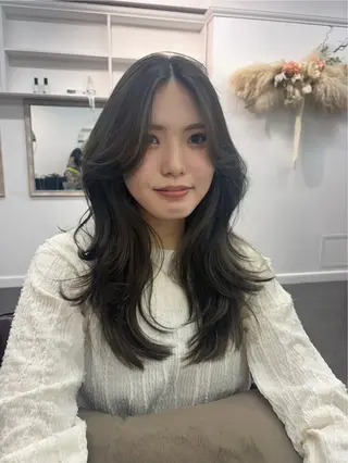 ロング カラー 松永 梨央のヘアスタイル