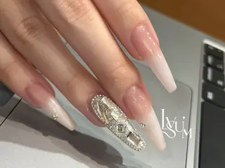 ネイル lvsum nailのネイルデザイン