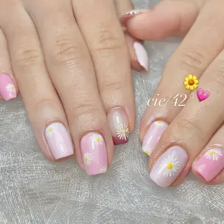 ネイル cie/42° NIJINAのネイルデザイン