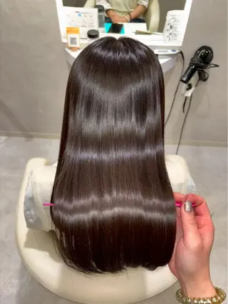 カラー ♻️ブリーチなし カラー♻️のヘアスタイル