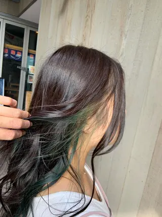 ロング カラー パーマ ハイトーンカラー🤍 山下 優華のヘアスタイル