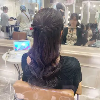 ヘアアレンジ 🎼デザインカラー ヘアメ たま🎀のヘアスタイル