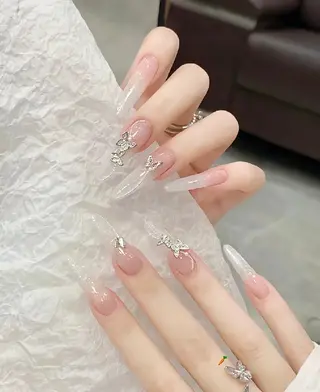 ネイル Theone栄店 川原のネイルデザイン