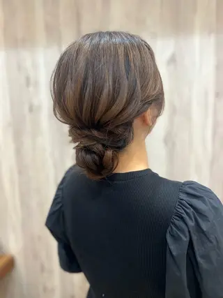 ヘアアレンジ ヘアメイクネイリスト hidemi中目黒のヘアスタイル