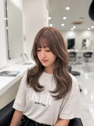 ロング 透明感ベージュ×レイ ヤーカット🎀セナのヘアスタイル