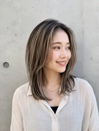 ミディアム カラー 似合わせ×ケア 質感🫧シオンのヘアスタイル